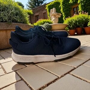 Men's dark blue Adidas sneakers